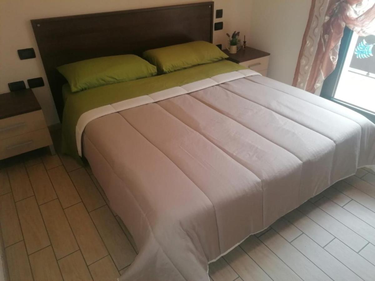 Alloggio Da Virginia Panzió Taglio di Po Kültér fotó
